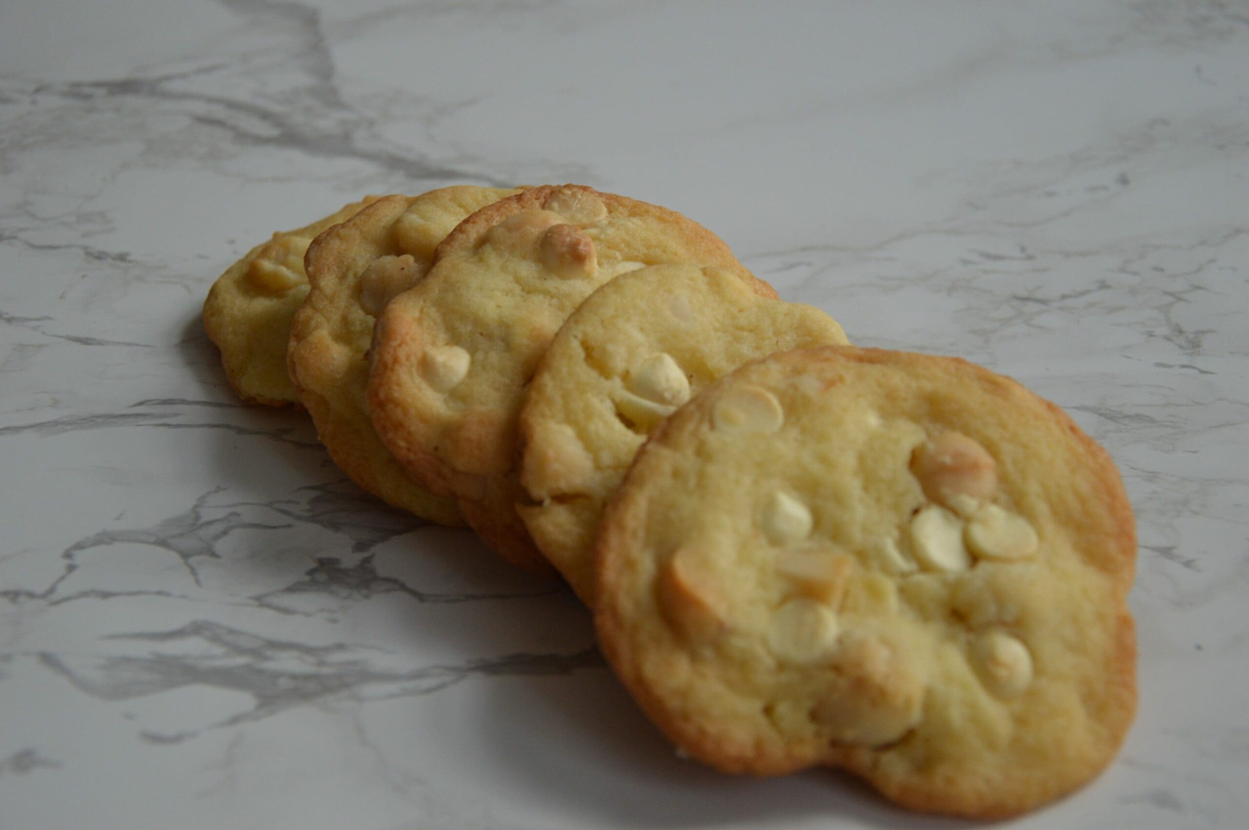 Witte chocolade macadamia koeken